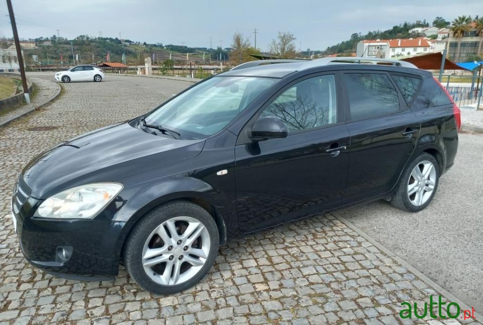 2008' Kia Ceed Sw photo #3