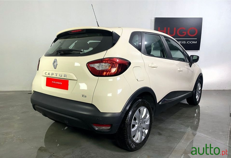 2014' Renault Captur photo #3