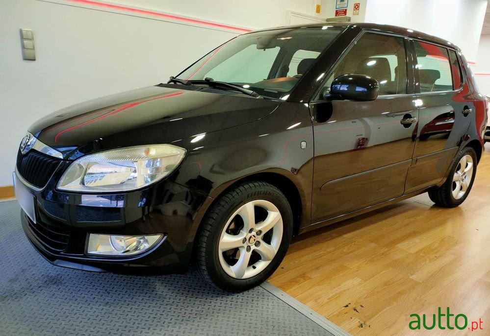 2011' Skoda Fabia 1.2 Tsi Ambiente photo #2