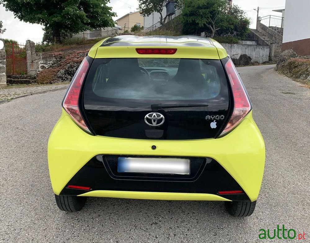 2016' Toyota Aygo 1.0 X-Cite photo #4