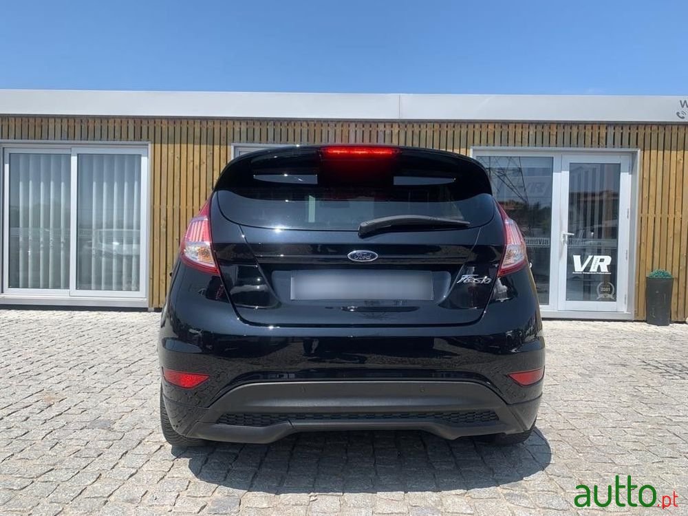 2017' Ford Fiesta St-Line photo #5