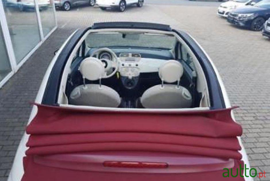 2010' Fiat 500C photo #2