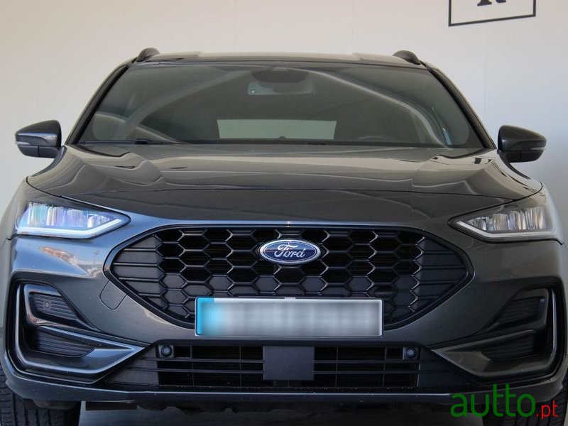 2022' Ford Focus Sw photo #2