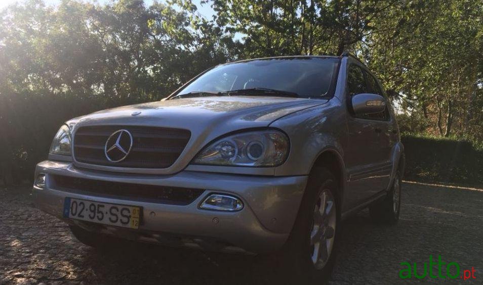 2001' Mercedes-Benz Ml-270 photo #2