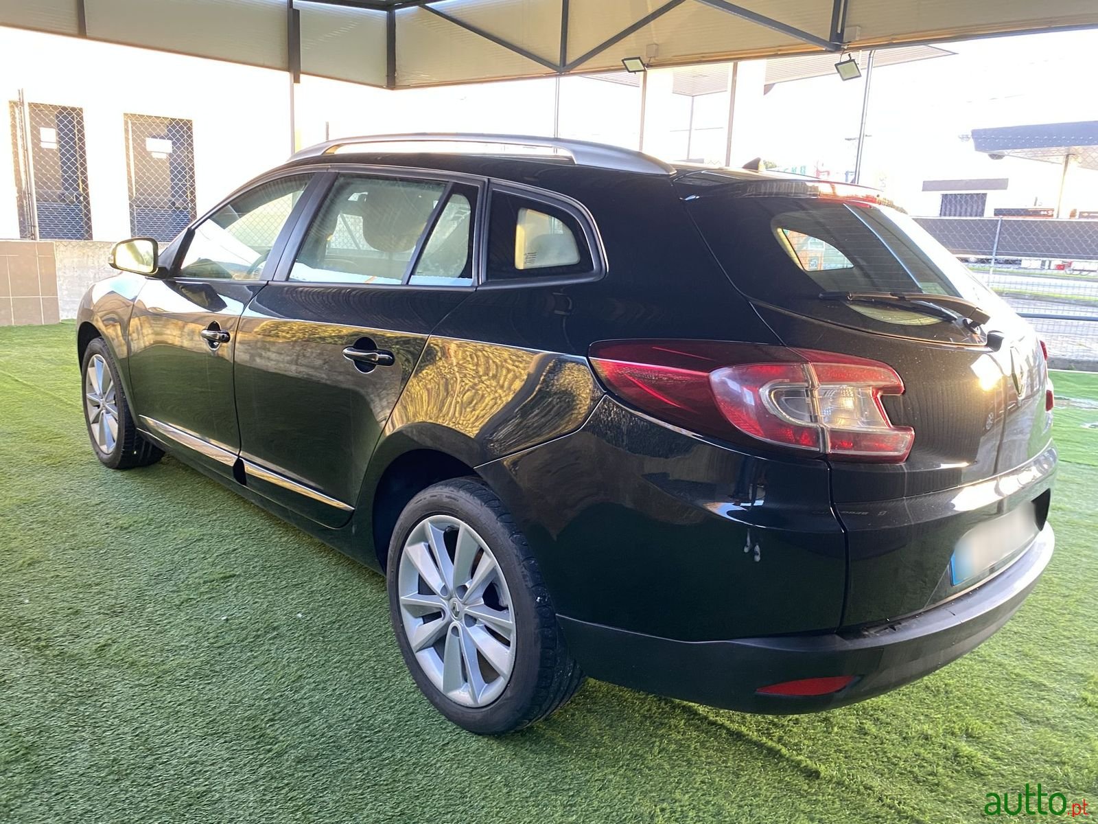 2013' Renault Megane Sport Tourer photo #4