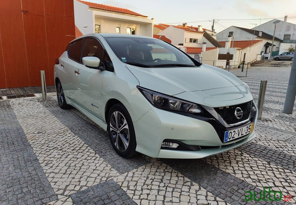 2018' Nissan Leaf photo #2