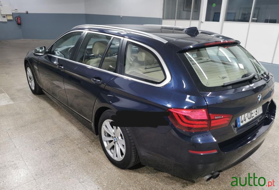 2015' BMW 520 photo #6