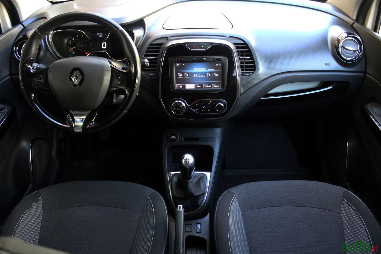 2014' Renault Captur photo #5