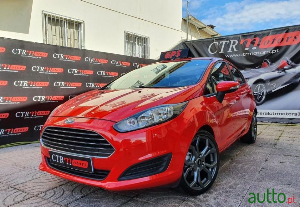 2014' Ford Fiesta photo #1
