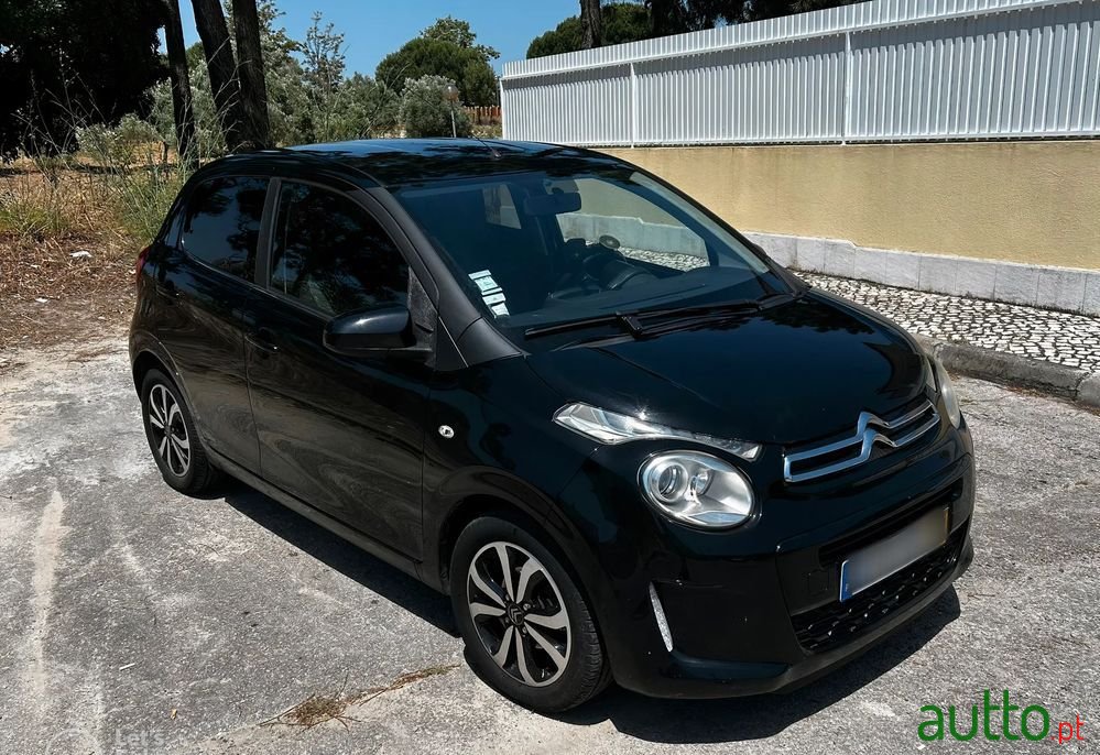 2016' Citroen C1 1.0 Vti Shine Etg photo #1