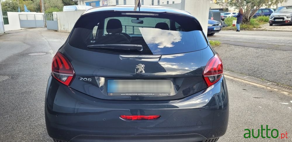 2016' Peugeot 208 1.6 Bluehdi Style photo #6