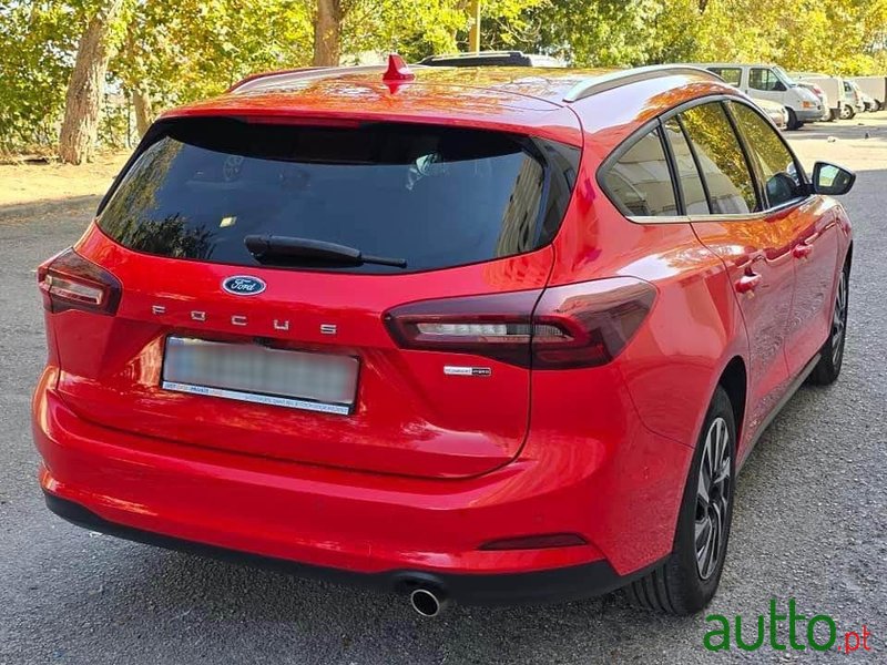 2022' Ford Focus photo #3