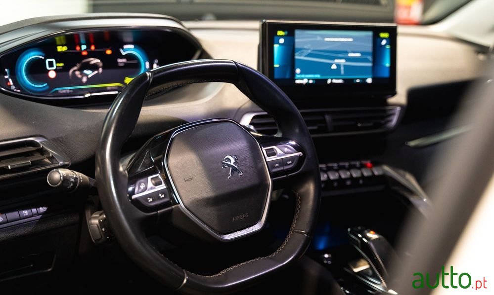 2021' Peugeot 3008 photo #6