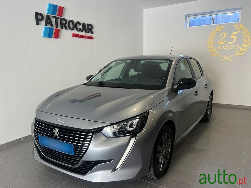 2022' Peugeot 208 photo #1