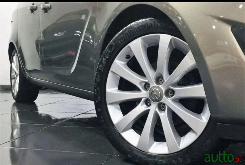 2010' Opel Meriva 1.3 Cdti Fun photo #6