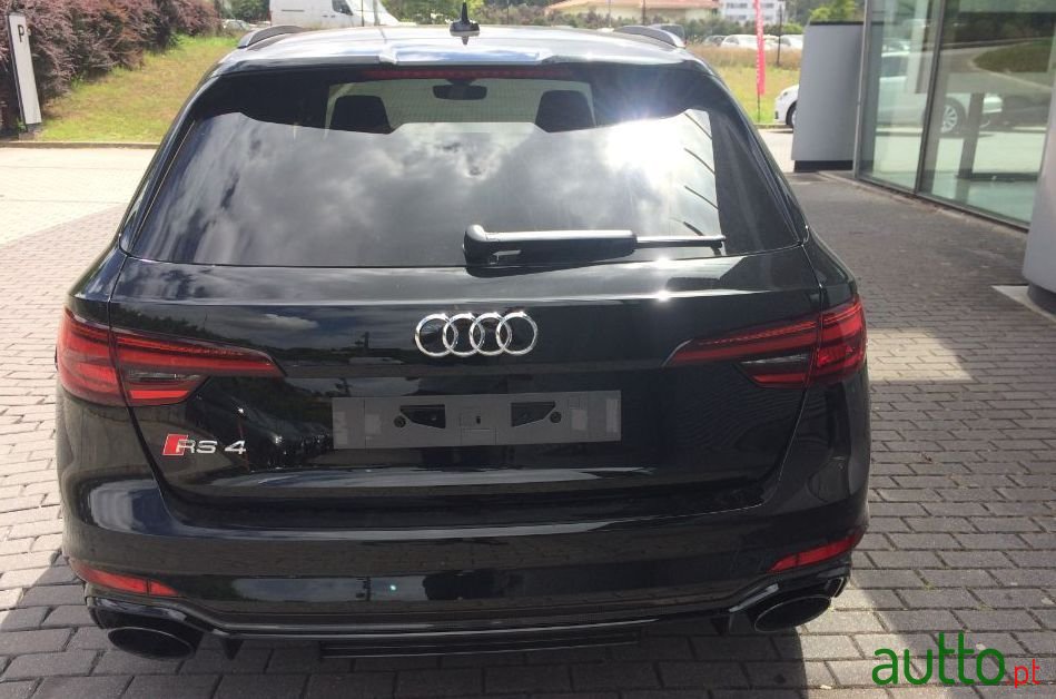 2018' Audi RS4 photo #4