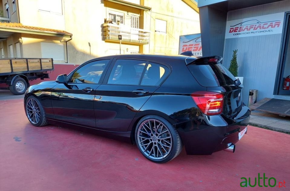 2012' BMW 118 photo #4