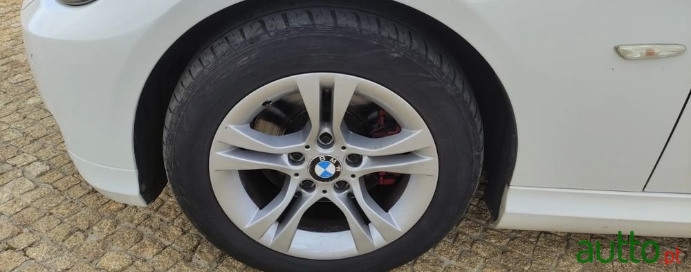 2012' BMW Série 3 D Touring Sport Line photo #5