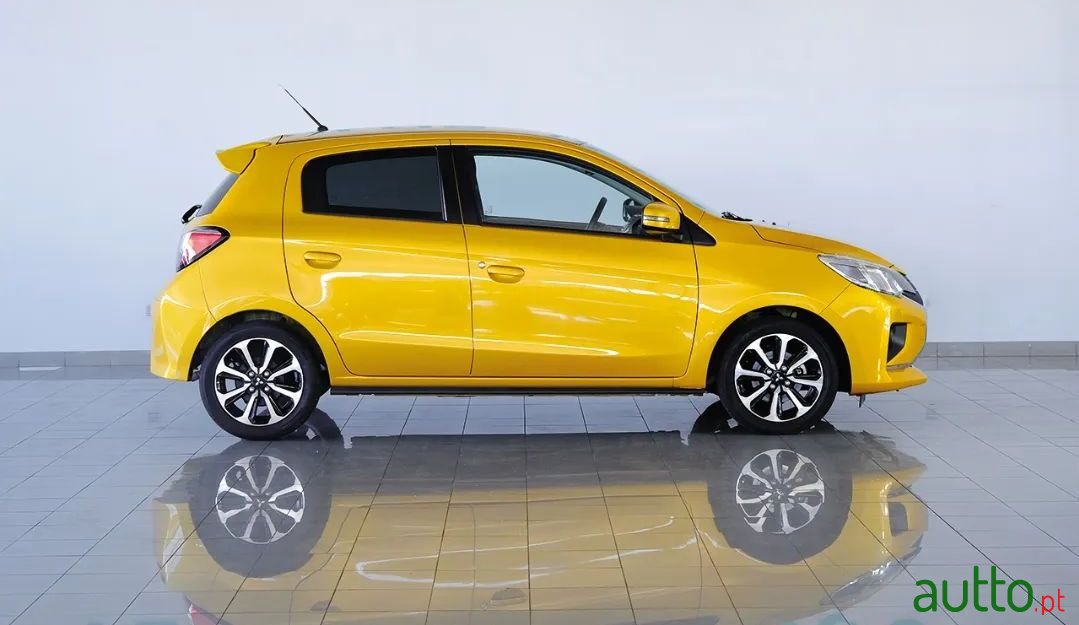 2022' Mitsubishi Space Star photo #3