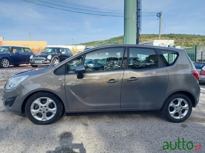 2010' Opel Meriva photo #4