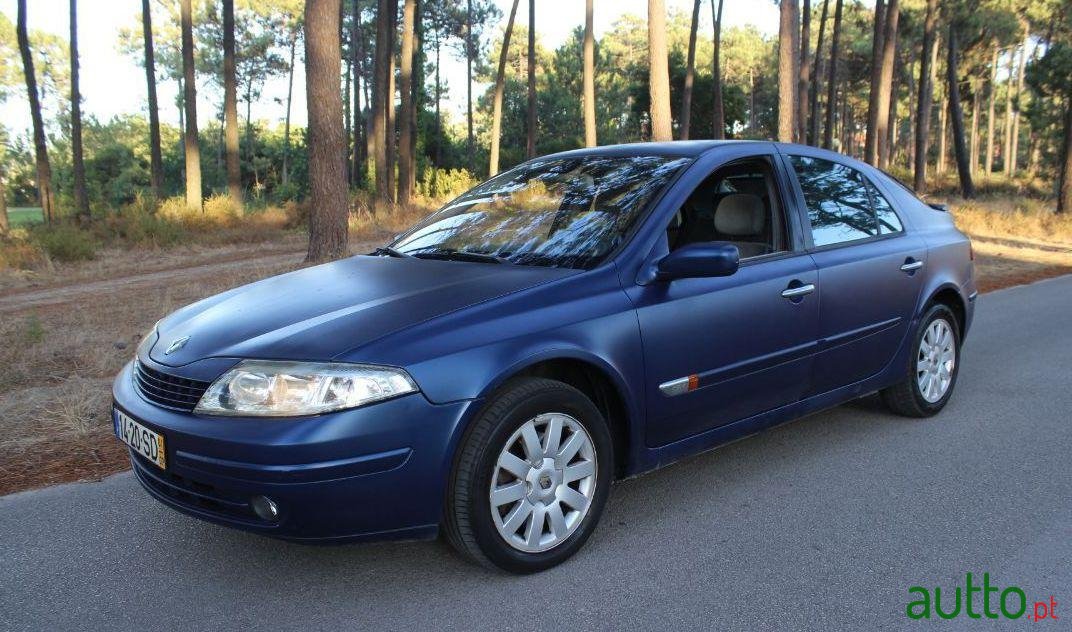 2001' Renault Laguna 1.6 Privilège photo #2