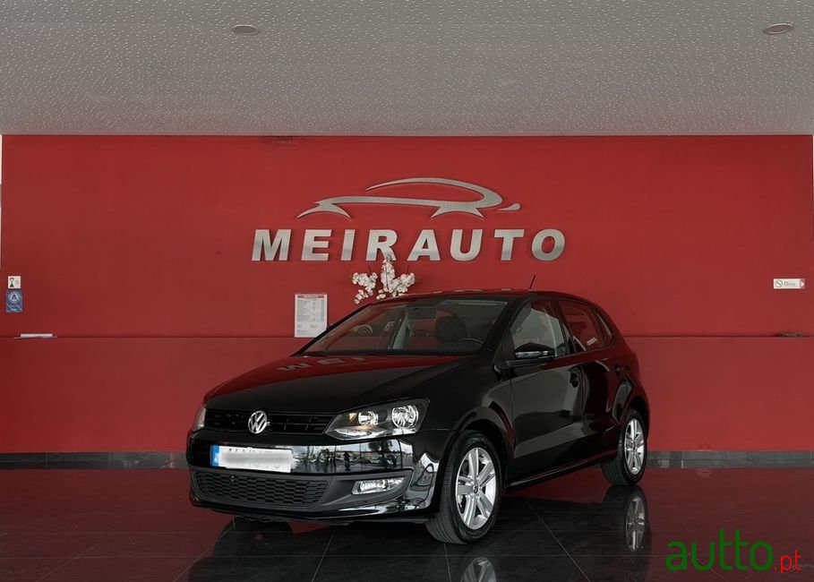 2013' Volkswagen Polo photo #1