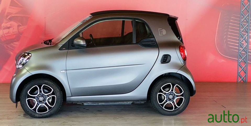 2018' Smart Fortwo photo #1