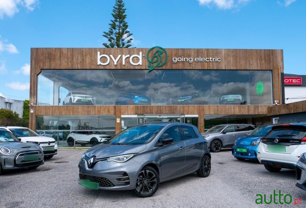 2023' Renault Zoe photo #1