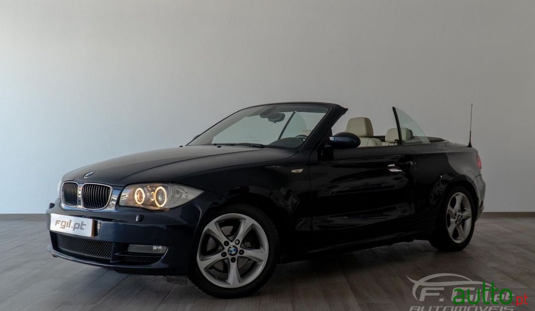 2009' BMW 120 D photo #1