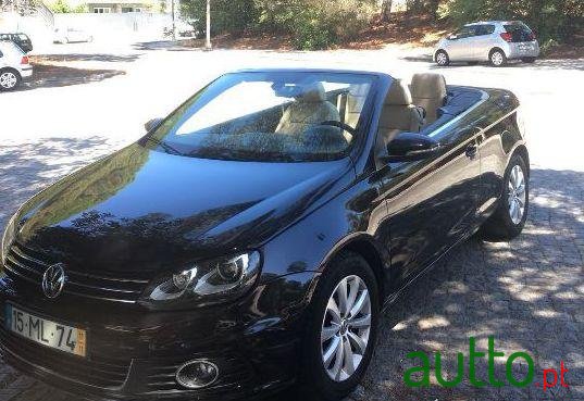 2011' Volkswagen Eos photo #2