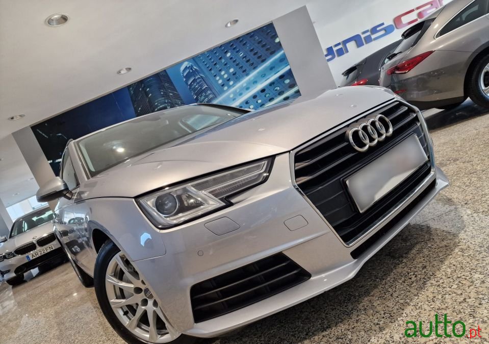 2016' Audi A4 Avant photo #3
