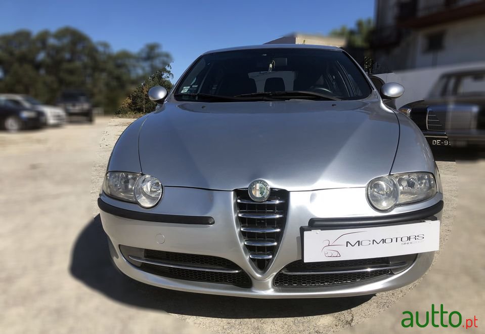 2002' Alfa Romeo 147 photo #2