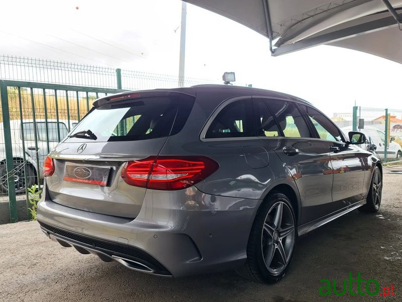 2015' Mercedes-Benz Classe C photo #5