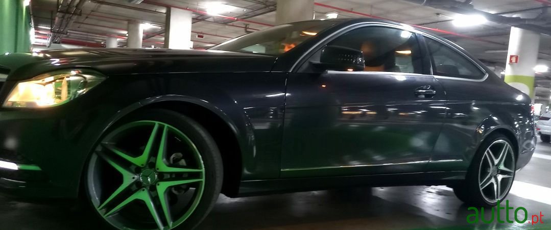 2012' Mercedes-Benz C-220 photo #5