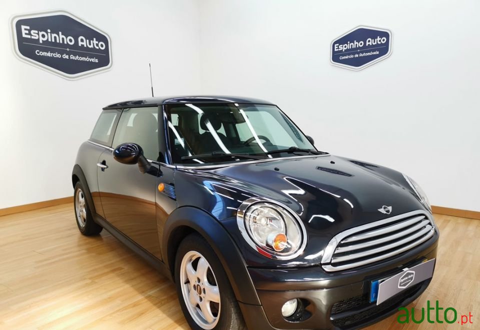 2008' MINI Cooper photo #1