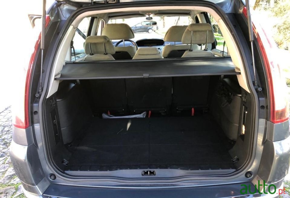2007' Citroen C4 Grand Picasso photo #4