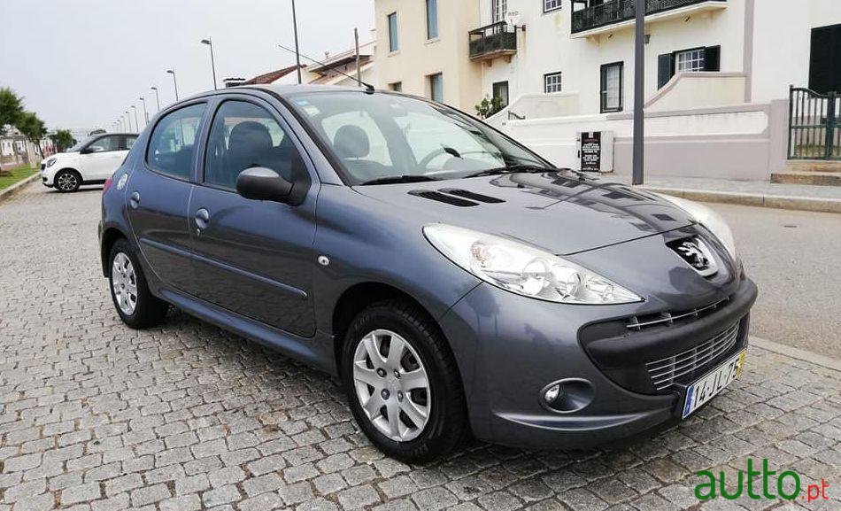 2010' Peugeot 206 Urban photo #5