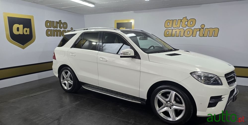 2014' Mercedes-Benz Classe M Bluetec photo #2