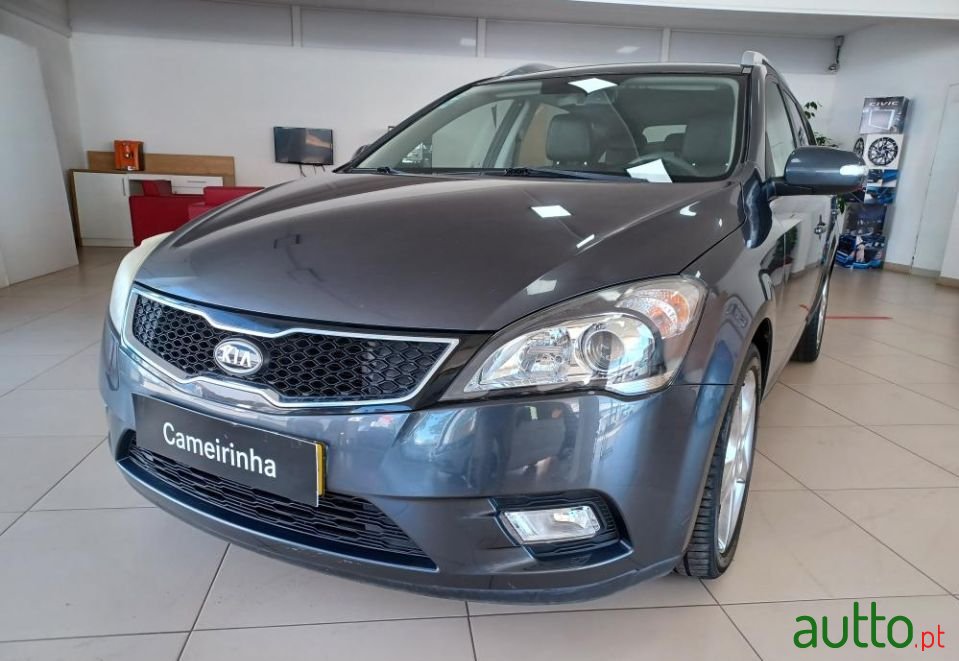 2010' Kia Ceed Sw photo #1