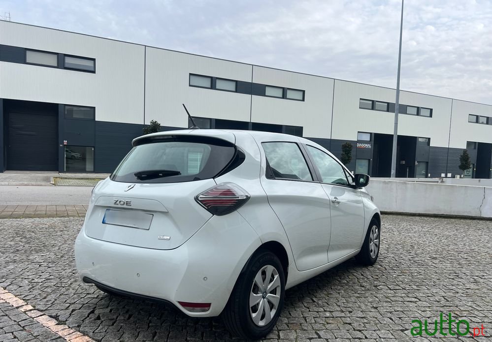 2021' Renault Zoe photo #3