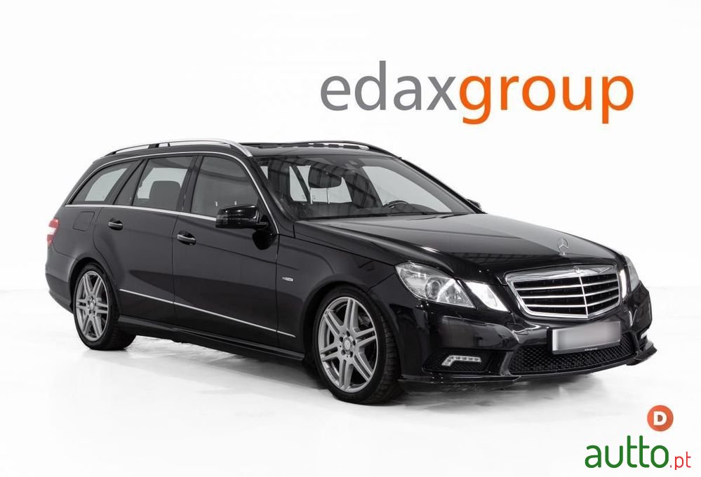 2010' Mercedes-Benz Classe E photo #1