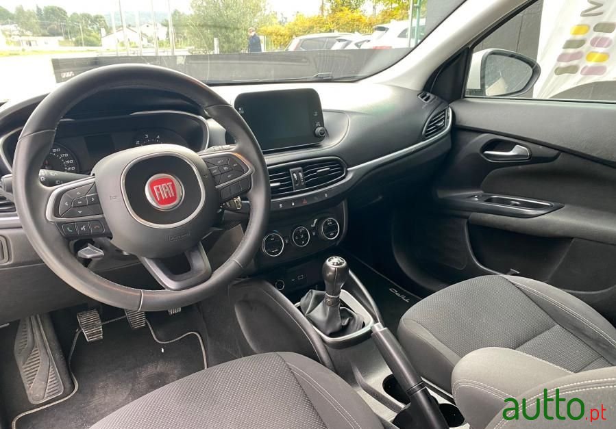 2019' Fiat Tipo photo #6