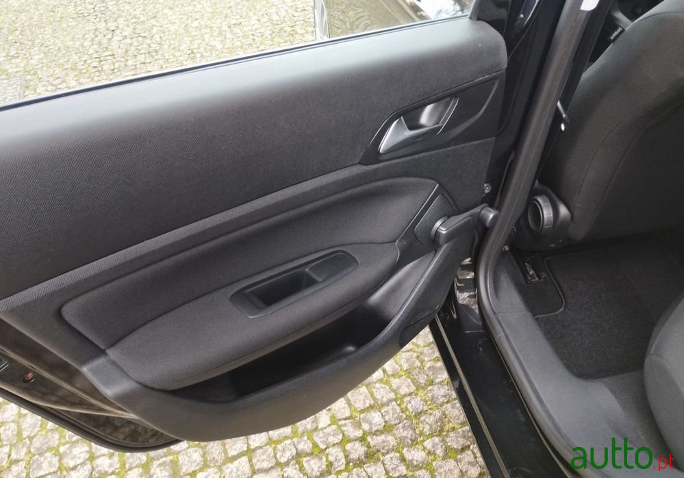 2020' Peugeot 308 Sw photo #4