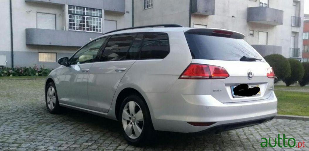 2014' Volkswagen Golf Variant photo #1