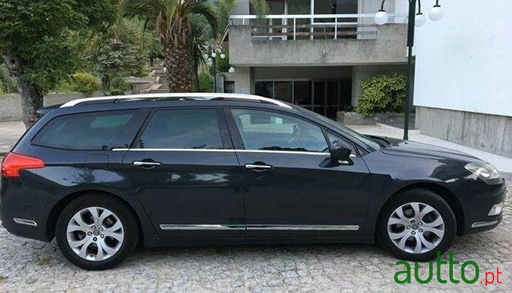 2009' Citroen C5 Tourer Exclusive photo #3