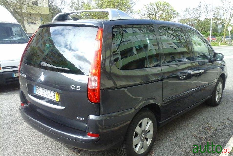 2006' Citroen C8 2.2 Hdi Exclusive photo #2