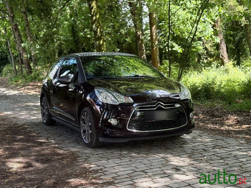 2014' Citroen DS3 1.2 Vti Chic Etg photo #1