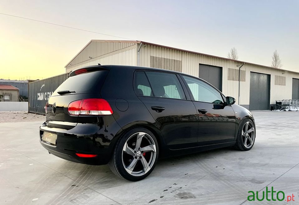 2012' Volkswagen Golf photo #6