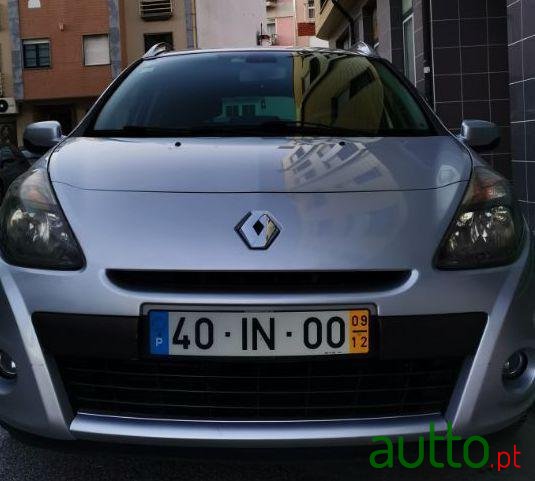 2009' Renault Clio Break photo #1