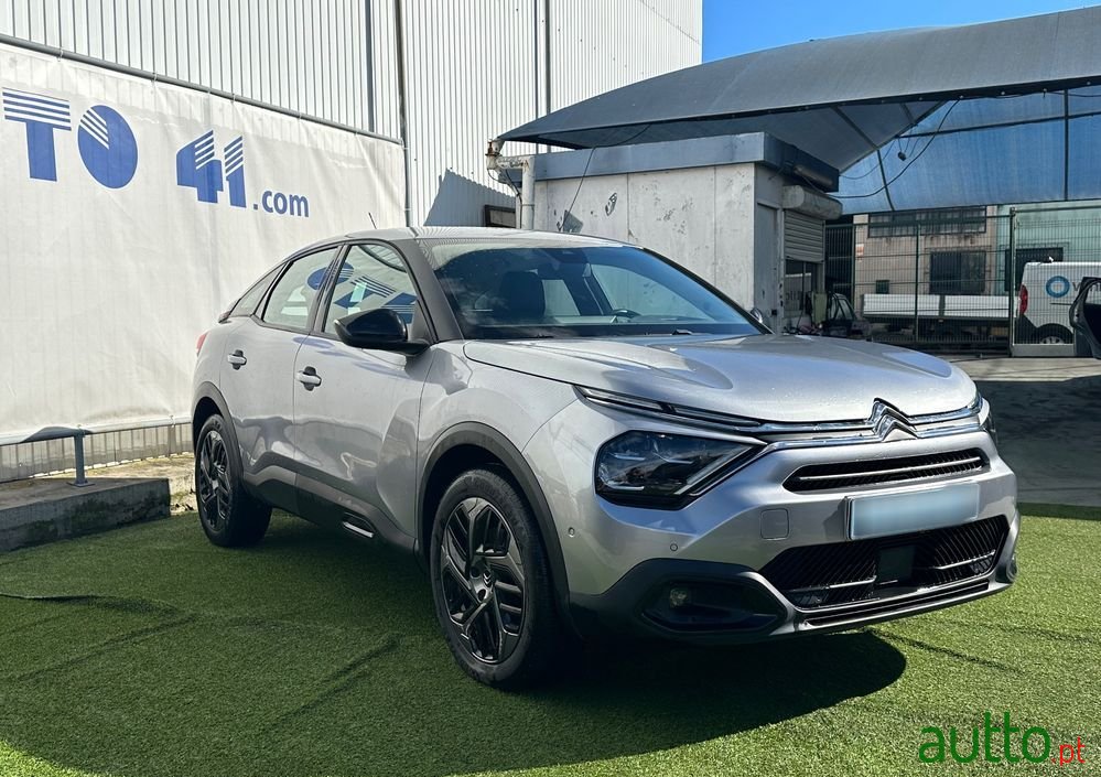 2022' Citroen C4 photo #2